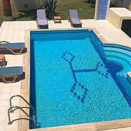 Hotel Corina With Private Pool And Garden *